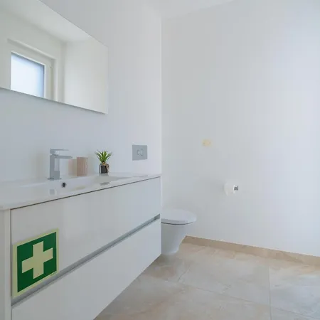 Porto Dinheiro, With Ocean View Villa