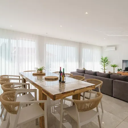 Areia Villa, With Ocean View Willa