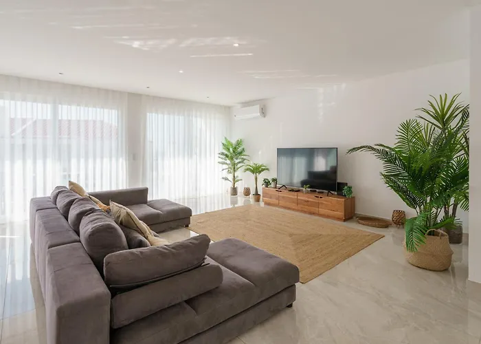 Areia Villa, With Ocean View فيلة *